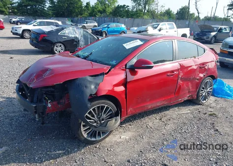 2017 Hyundai Elantra Sport z USA, uszkodzony, nr VIN KMHD04LB0HU338777